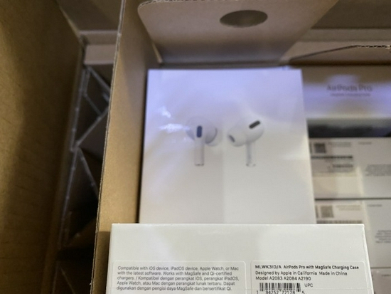 Apple Airpods Pro with Magsafe Case 2021 MLWK3 Garansi Resmi iBox-3