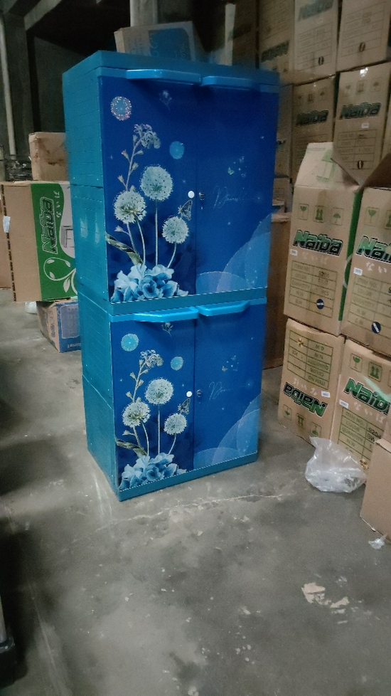 Lemari plastik 4 susun 